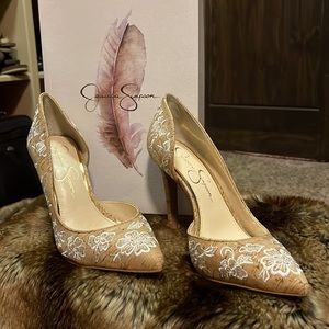🎀NWT Jessica Simpson Natural Cream Embroidered Cork, Size 6.5. 🌺👠🎀🌹